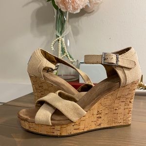 Toms Wedges